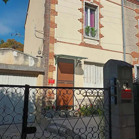 Apartment Trait D Union Studiotristan Rez-de-chaussee Romilly-sur-Seine